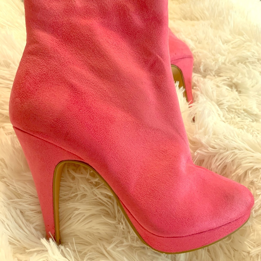 Fabulous Pink H & M heeled booties